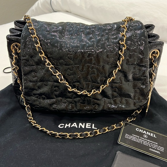 100% Authentic CHANEL Puzzle Accordion Flap Bag - Picture 1 of 16